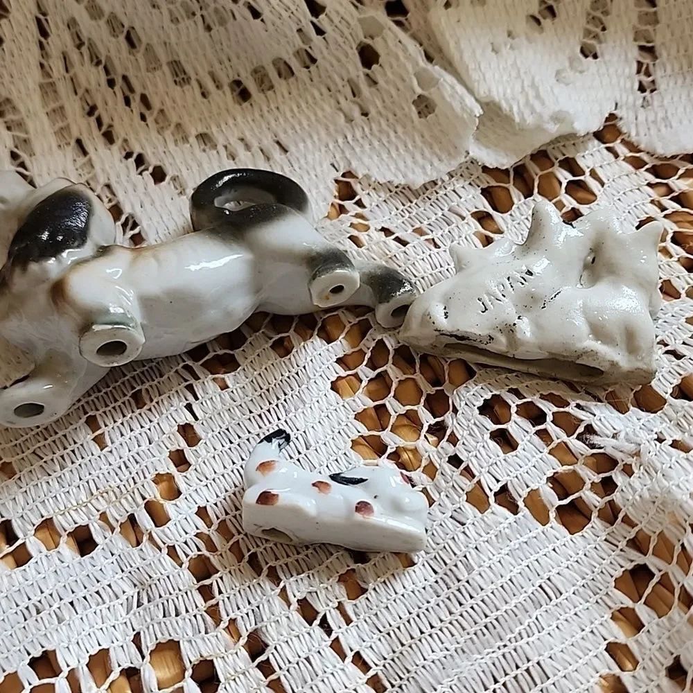 Vintage Dog Figurines - Picture 3 of 9